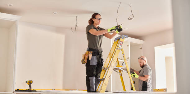 Best Commercial Electrician Services  in Oak Hills, OR
