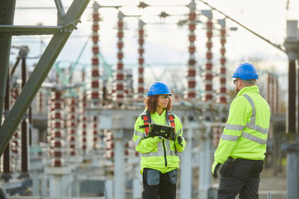 Best Affordable Emergency Electrician  in Oak Hills, OR